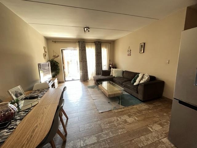 3 Bedroom Property for Sale in Sonneveld Gauteng