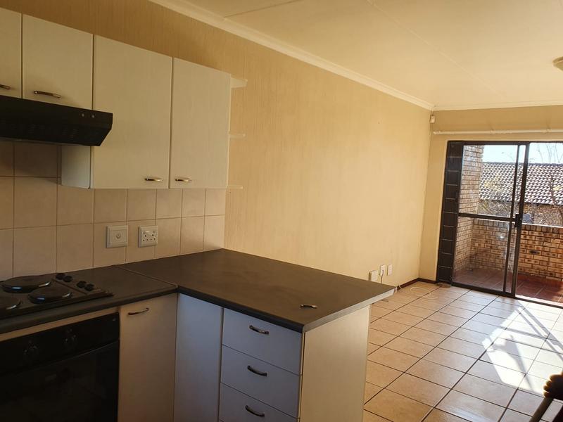 2 Bedroom Property for Sale in Ruimsig Gauteng