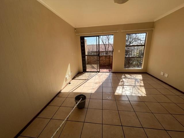 2 Bedroom Property for Sale in Ruimsig Gauteng