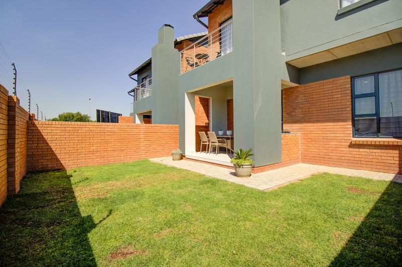 3 Bedroom Property for Sale in Six Fountains Estate Gauteng