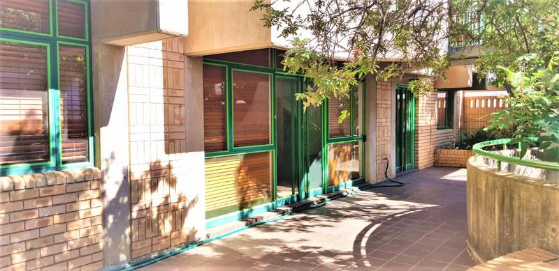 To Let commercial Property for Rent in Nieuw Muckleneuk Gauteng