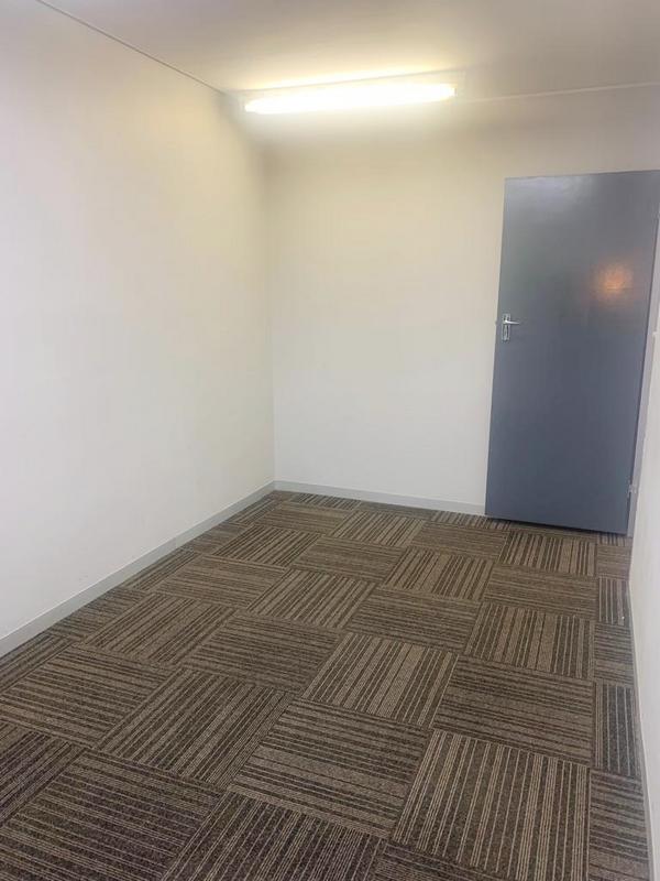 To Let commercial Property for Rent in Nieuw Muckleneuk Gauteng