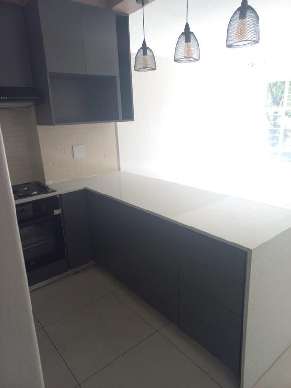 To Let 2 Bedroom Property for Rent in Vorna Valley Gauteng