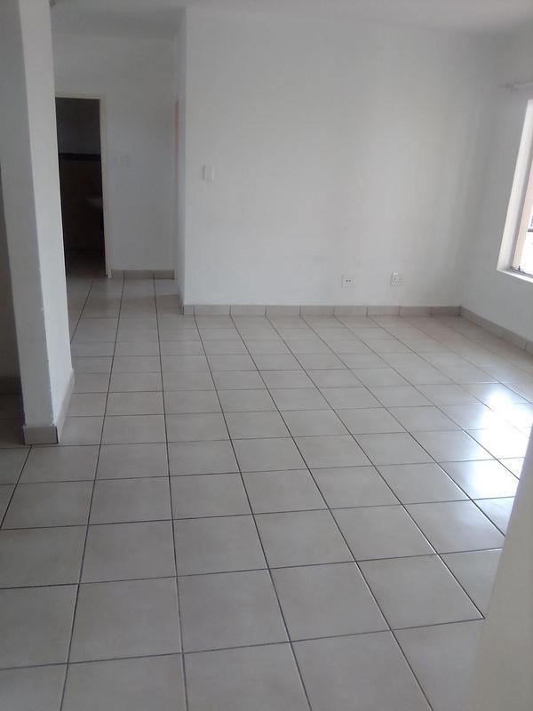 2 Bedroom Property for Sale in Noordwyk Gauteng