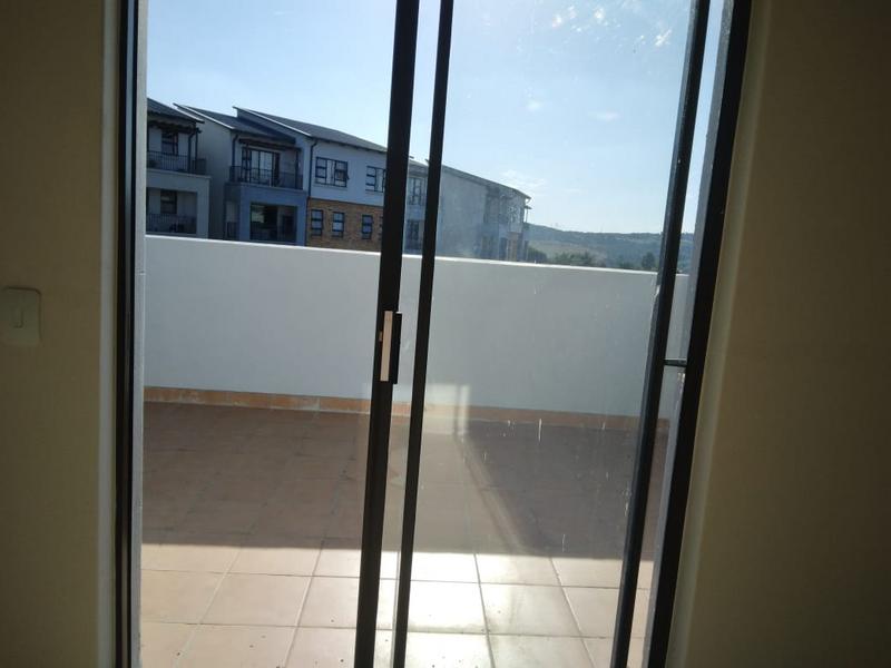 3 Bedroom Property for Sale in Waterfall Gauteng