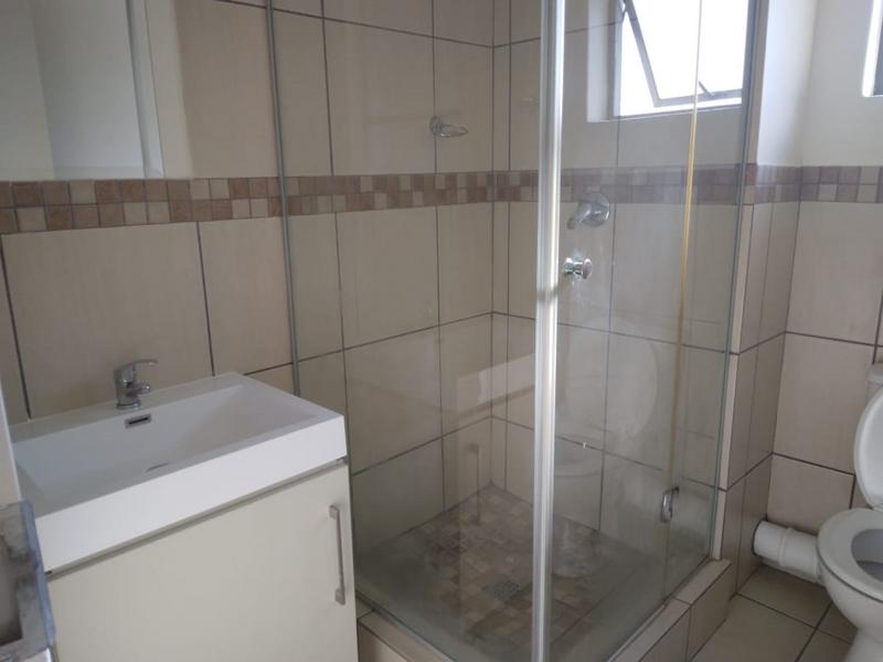 3 Bedroom Property for Sale in Waterfall Gauteng