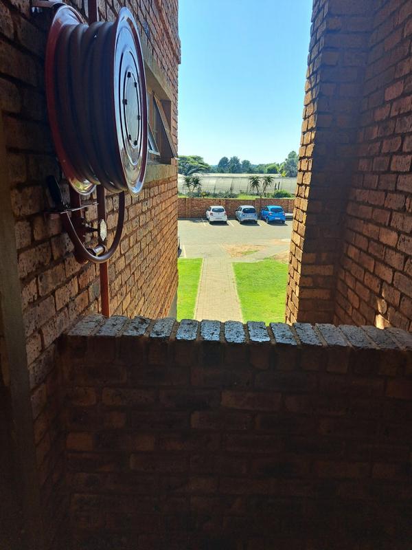 2 Bedroom Property for Sale in Clarina Gauteng