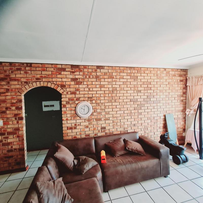 2 Bedroom Property for Sale in Primrose Gauteng