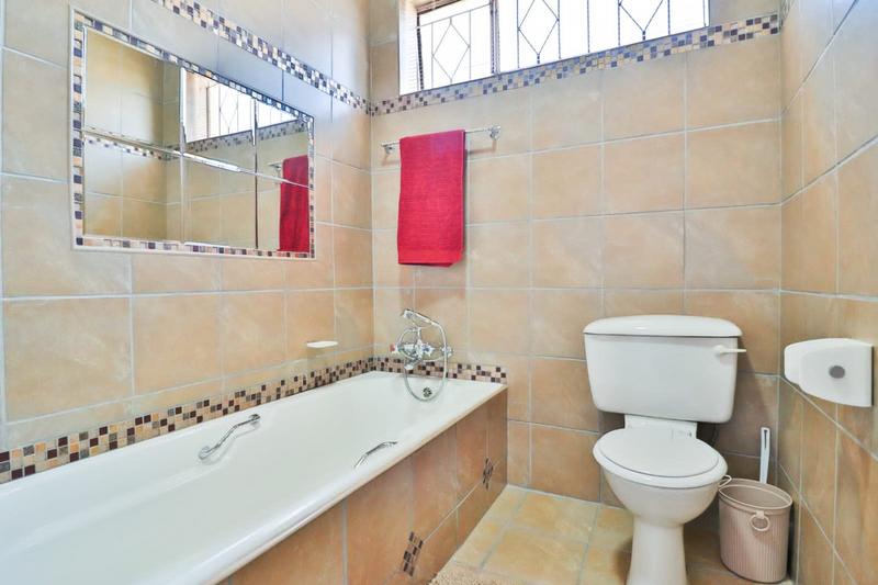 4 Bedroom Property for Sale in Kensington Gauteng