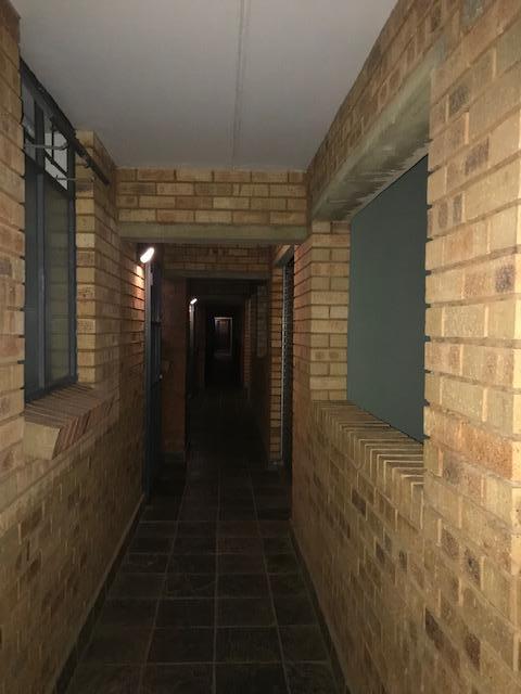 To Let 2 Bedroom Property for Rent in Kibler Park Gauteng
