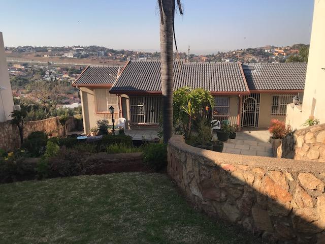 3 Bedroom Property for Sale in Oakdene Gauteng