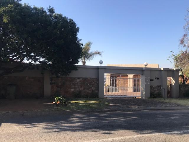 3 Bedroom Property for Sale in Oakdene Gauteng