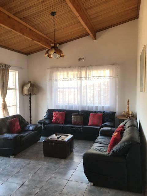 3 Bedroom Property for Sale in Oakdene Gauteng