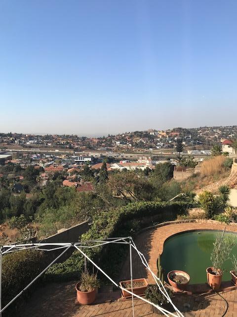 3 Bedroom Property for Sale in Oakdene Gauteng