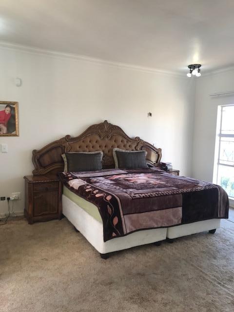 3 Bedroom Property for Sale in Oakdene Gauteng