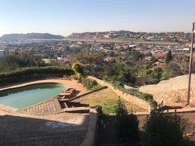 3 Bedroom Property for Sale in Oakdene Gauteng