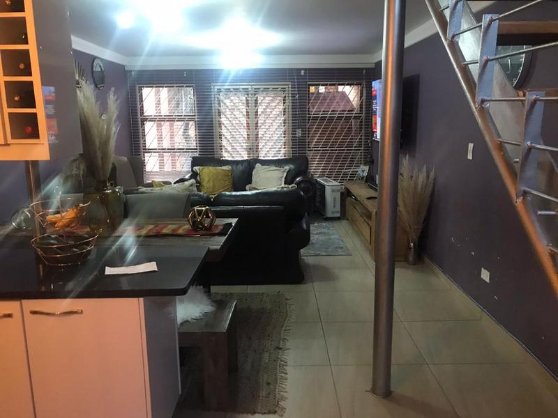 2 Bedroom Property for Sale in Ridgeway Gauteng