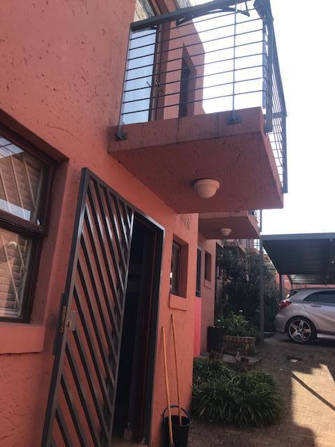 2 Bedroom Property for Sale in Ridgeway Gauteng