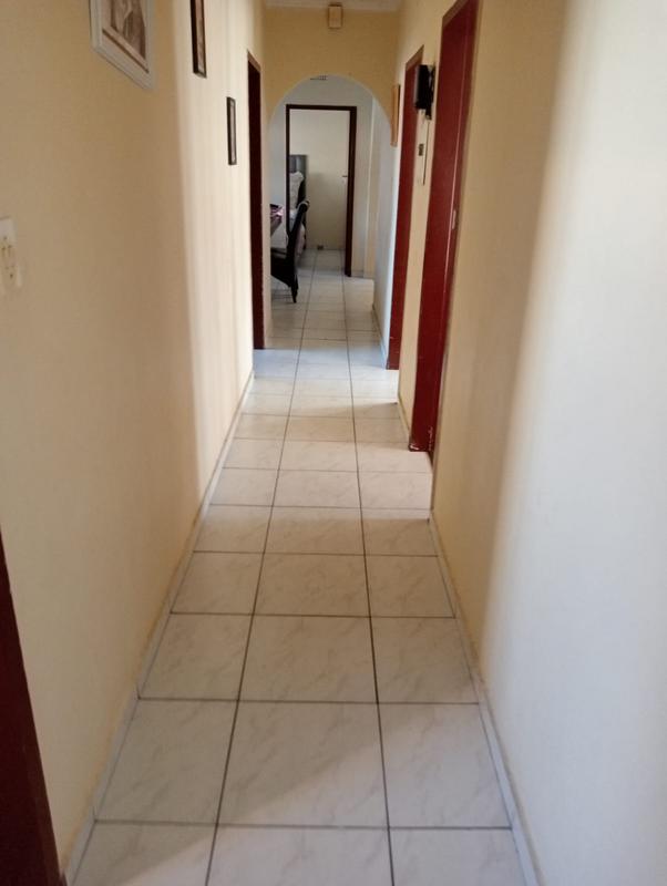 4 Bedroom Property for Sale in Ridgeway Gauteng