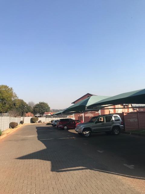 2 Bedroom Property for Sale in Ridgeway Gauteng