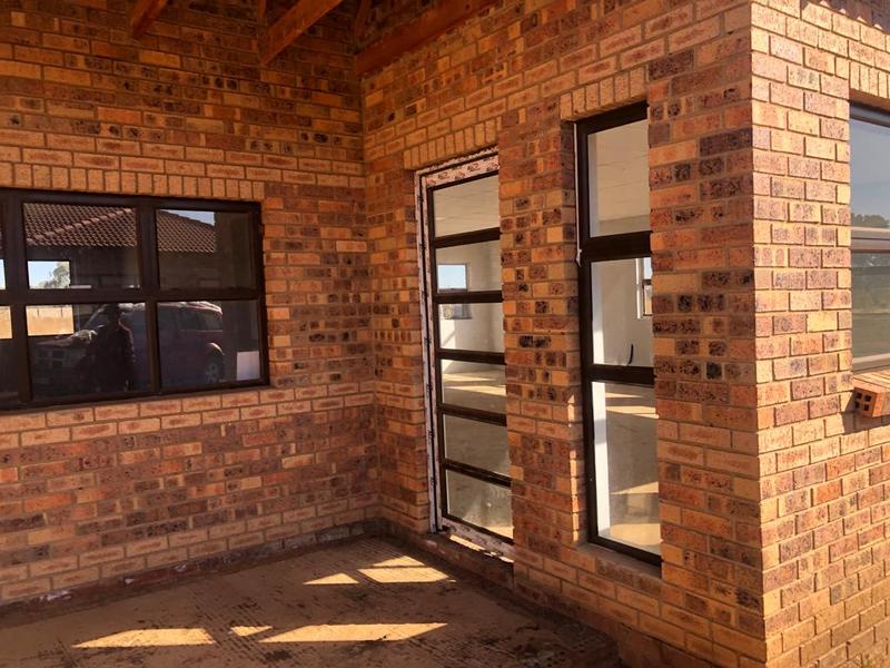 Commercial Property for Sale in Homestead Apple Orchards Gauteng