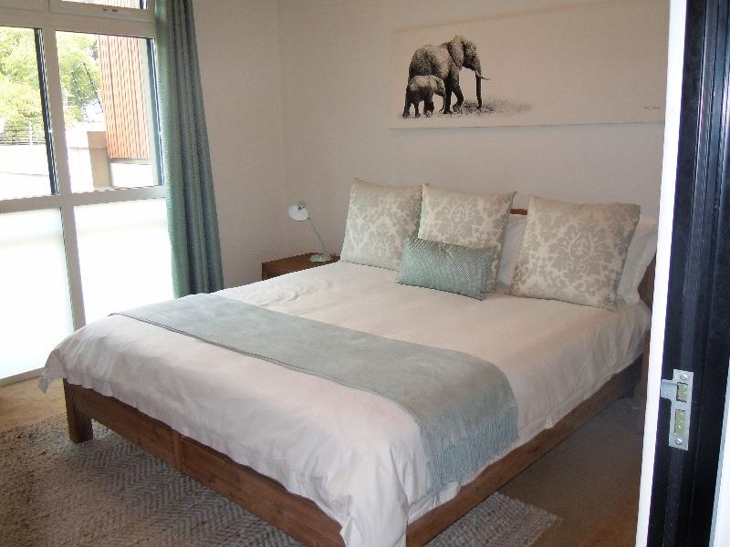 2 Bedroom Property for Sale in Greenside Gauteng