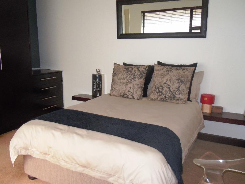 2 Bedroom Property for Sale in Greenside Gauteng