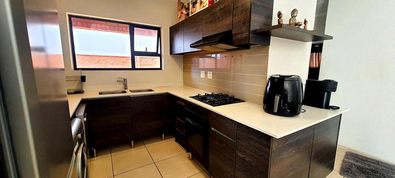 3 Bedroom Property for Sale in Olivedale Gauteng