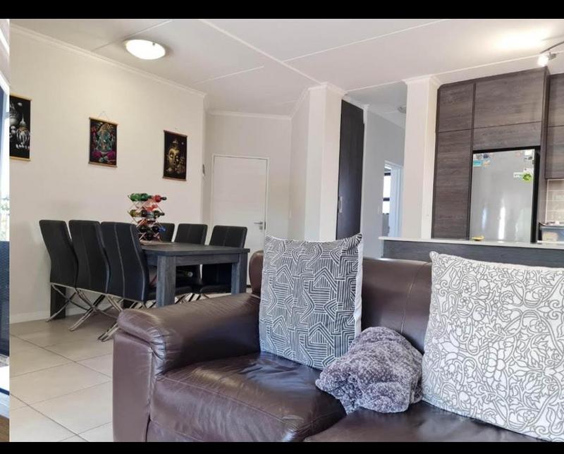 2 Bedroom Property for Sale in Olivedale Gauteng