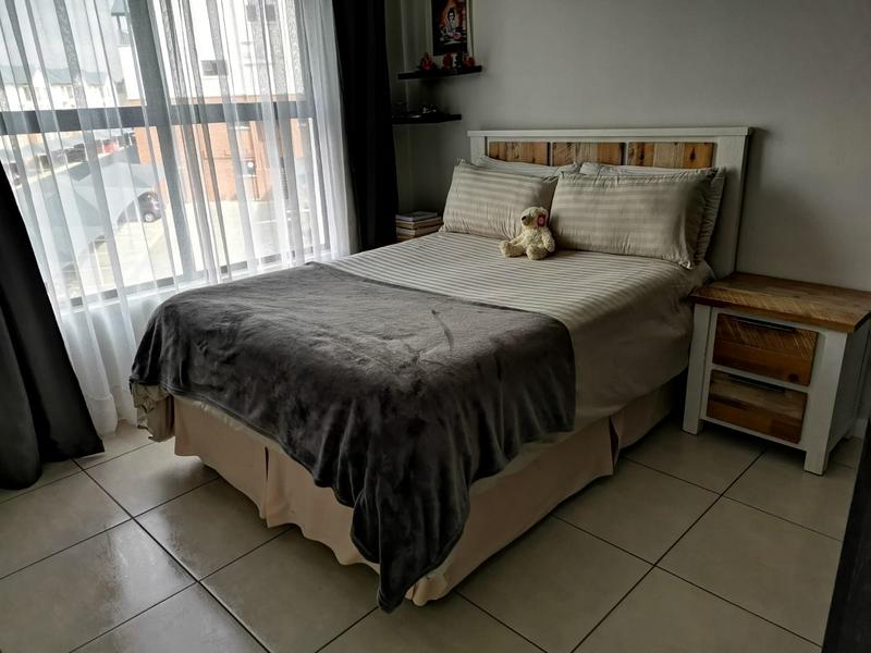 2 Bedroom Property for Sale in Olivedale Gauteng