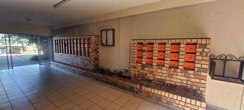 2 Bedroom Property for Sale in Horison View Gauteng