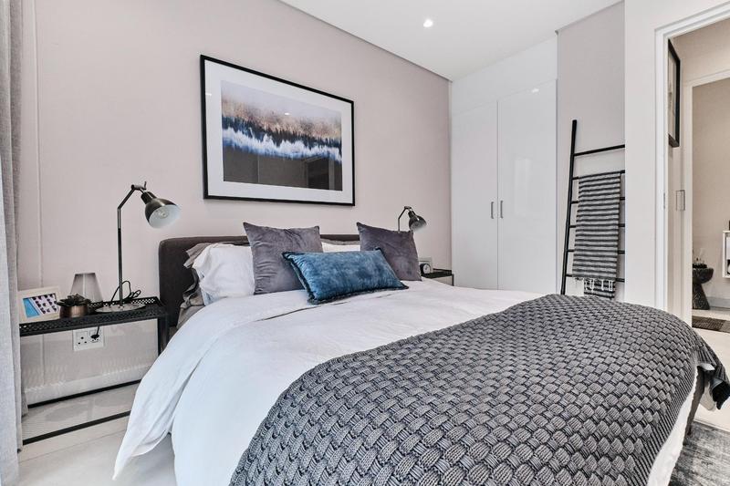 2 Bedroom Property for Sale in Glenadrienne Gauteng