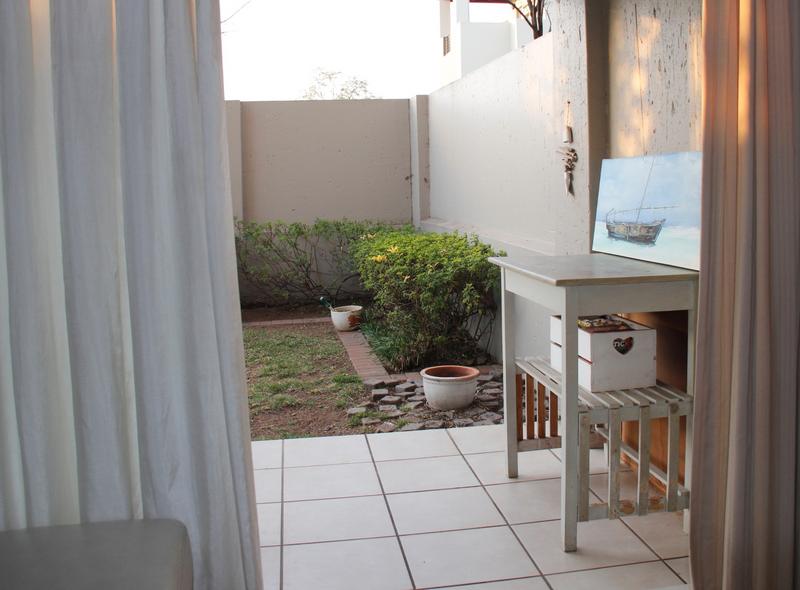 1 Bedroom Property for Sale in Lonehill Gauteng