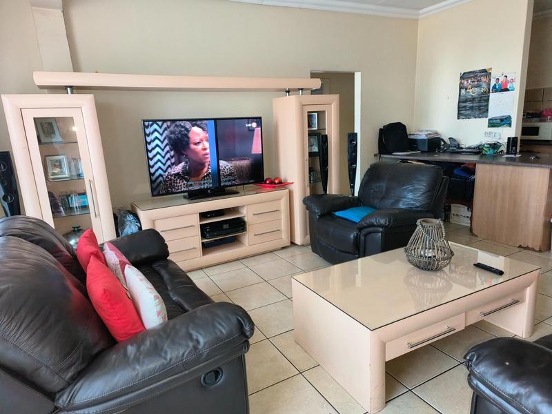 2 Bedroom Property for Sale in Silverton Gauteng