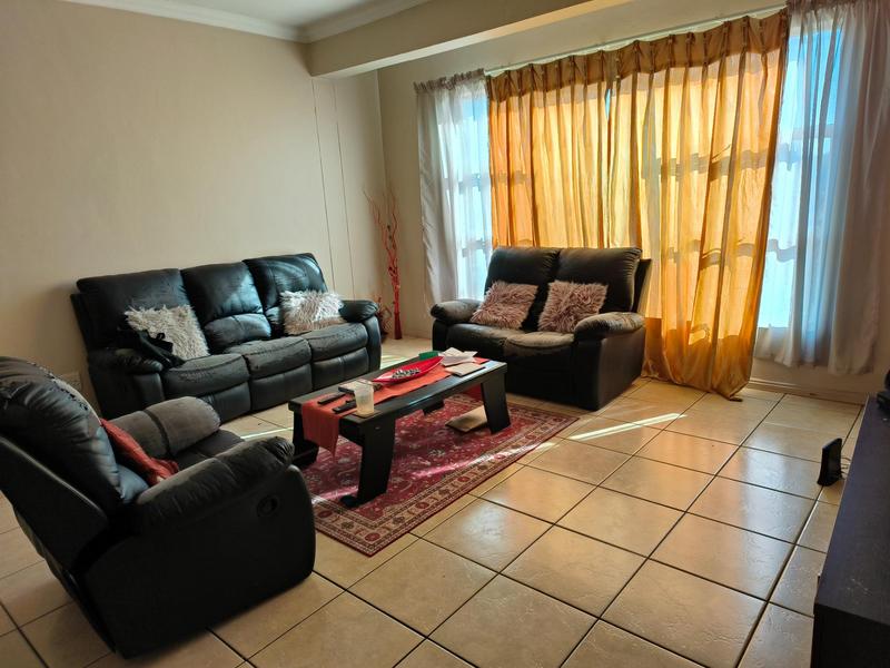 2 Bedroom Property for Sale in Silverton Gauteng