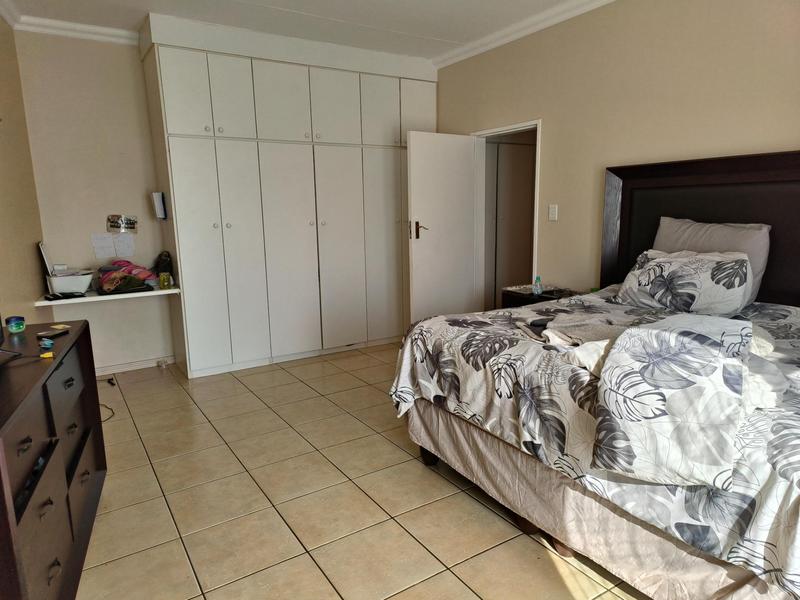 2 Bedroom Property for Sale in Silverton Gauteng