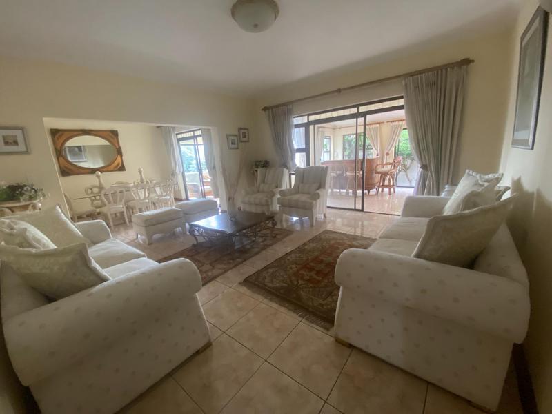 4 Bedroom Property for Sale in Benmore Gardens Gauteng