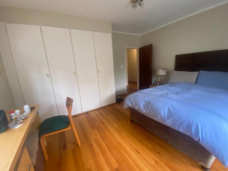 4 Bedroom Property for Sale in Benmore Gardens Gauteng