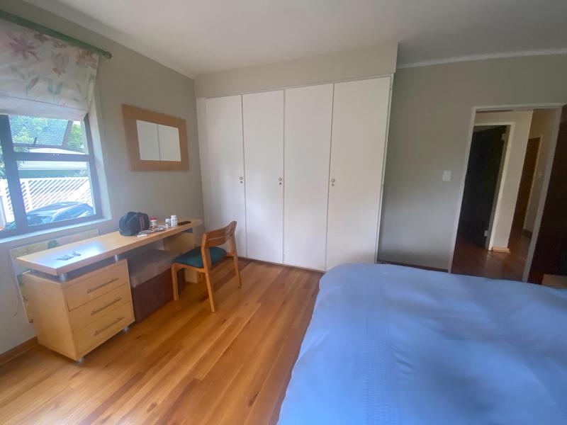 4 Bedroom Property for Sale in Benmore Gardens Gauteng