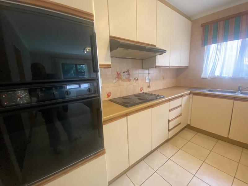 4 Bedroom Property for Sale in Benmore Gardens Gauteng