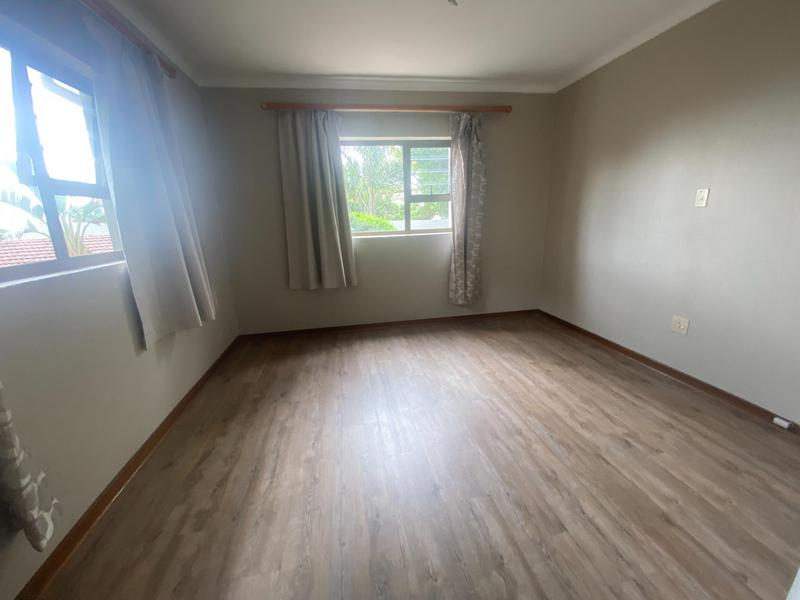4 Bedroom Property for Sale in Benmore Gardens Gauteng