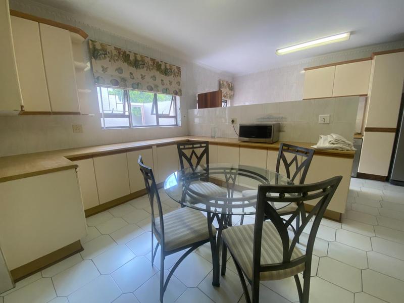 4 Bedroom Property for Sale in Benmore Gardens Gauteng