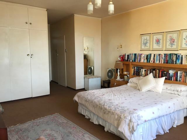 2 Bedroom Property for Sale in Benmore Gardens Gauteng