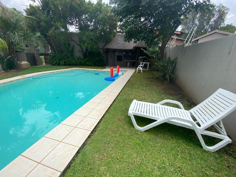 2 Bedroom Property for Sale in Rivonia Gauteng