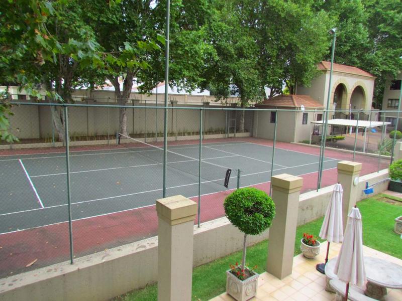 2 Bedroom Property for Sale in Strathavon Gauteng