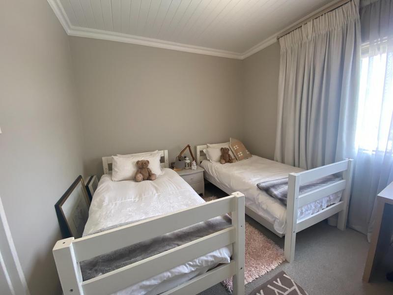 2 Bedroom Property for Sale in Benmore Gauteng