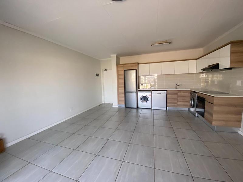 1 Bedroom Property for Sale in Waterfall Gauteng