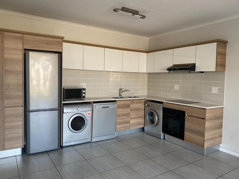 1 Bedroom Property for Sale in Waterfall Gauteng