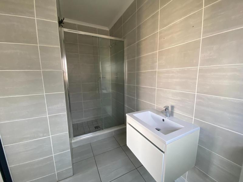 1 Bedroom Property for Sale in Waterfall Gauteng