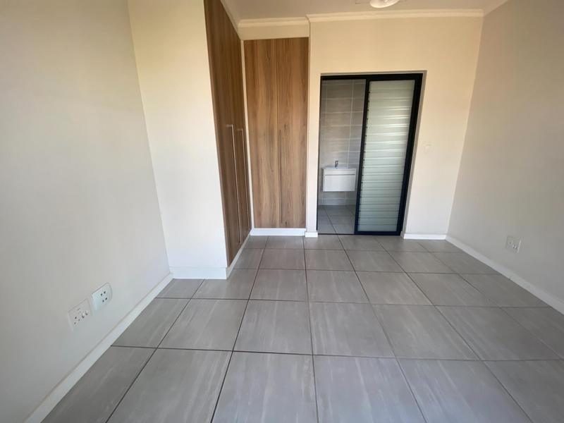 1 Bedroom Property for Sale in Waterfall Gauteng